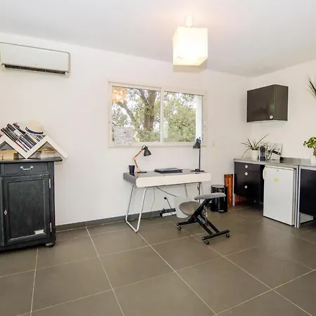 Holiday home Amazing In With Kitchen