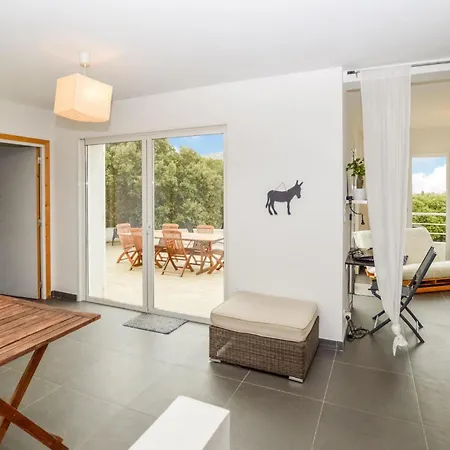 Holiday home Amazing In With Kitchen