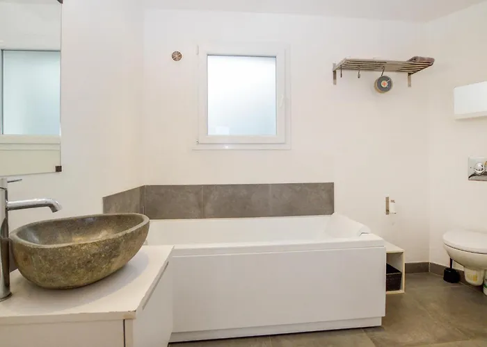 Hébergement de vacances Amazing In With Kitchen