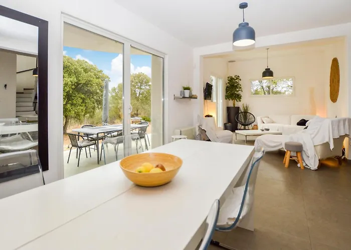 Amazing In With Kitchen