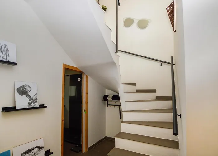 Amazing In With Kitchen Hébergement de vacances Pigna